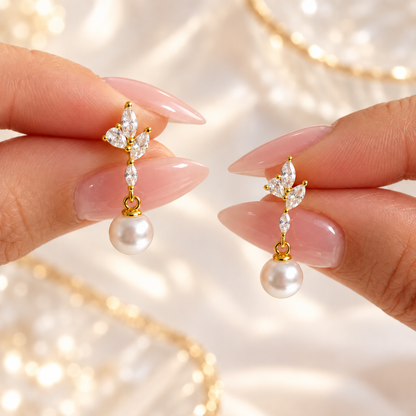 Beverley Pearl Stud Earrings - Gold Vermeil